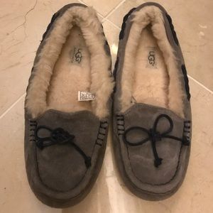UGG Dakota slipper (women)